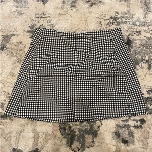 Urban Outfitters black and white plaid mini skirt - size S